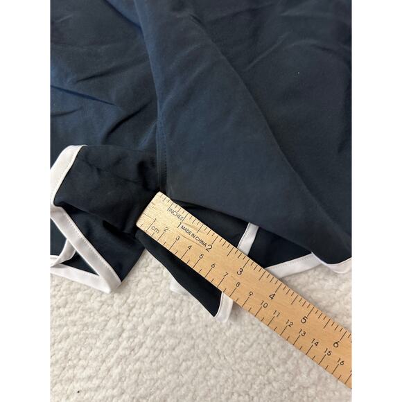 Under Armour Womens HeatGear Athletic Shorts Medium - Picture 7 of 8